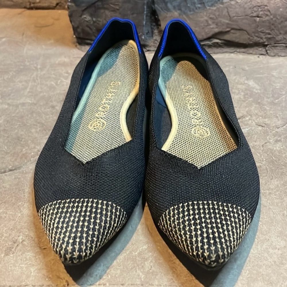 Black and Gold LICORICE Flat Points, EUC